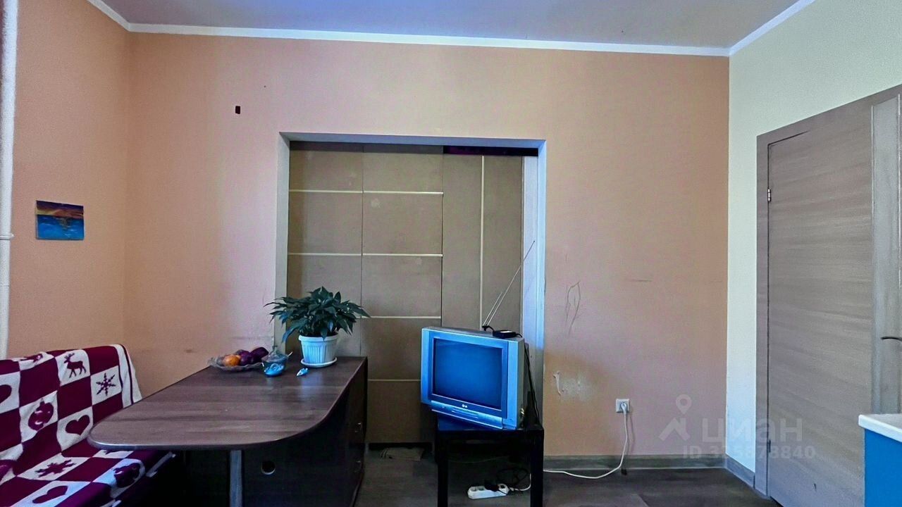 Продажа 2-комн квартиры на вторичном рынке пос. Янино-1, улица Голландская, 3