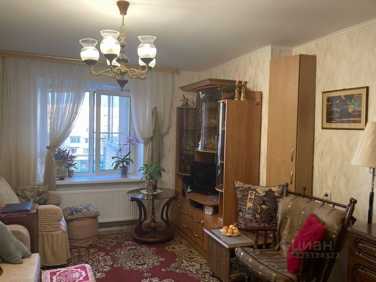 Продажа 3-комн квартиры на вторичном рынке Кириши, проспект Ленина, 23