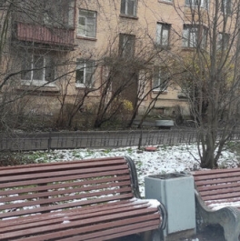 Продажа 2-комн квартиры на вторичном рынке Днепропетровская улица,  д. 45