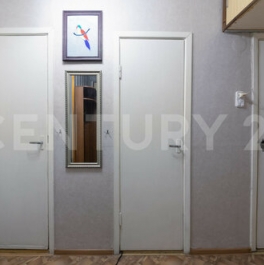Продажа 2-комн квартиры на вторичном рынке Петергоф г, Гостилицкое ш,  д. 7 к1