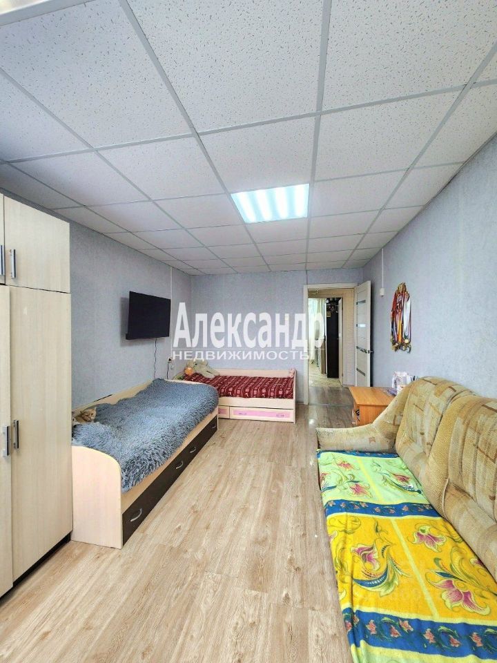 Продажа 2-комн квартиры на вторичном рынке Кириши, проспект Ленина, 5Б