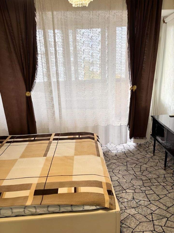 Аренда 2-комн квартиры на вторичном рынке улица 26 Бакинских Комиссаров, 8к7