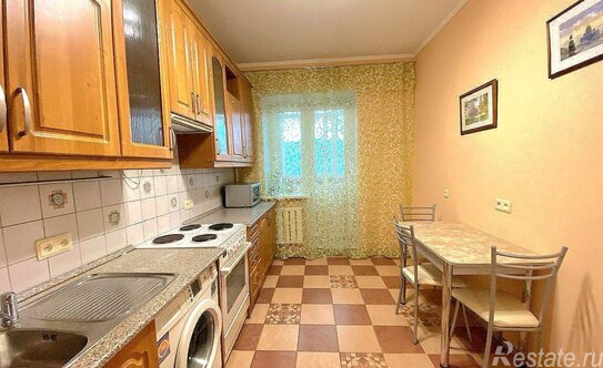 Продажа 1-комн квартиры на вторичном рынке Художников пр-кт,  д. 17,  к. 1