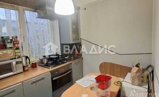 Продажа 3-комн квартиры на вторичном рынке Космонавтов пр-кт,  д. 20 к2