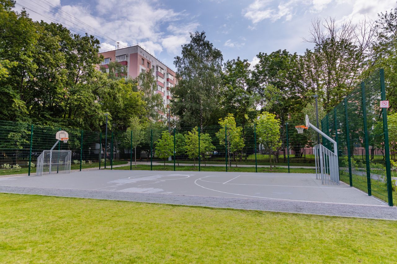 Продажа 2-комн квартиры на вторичном рынке Ельнинская улица, 14К2