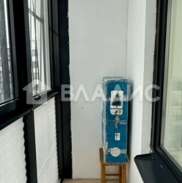 Продажа 2-комн квартиры на вторичном рынке Нововатутинская 3-я ул,  д. 8