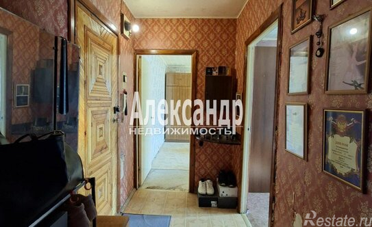 Продажа 2-комн квартиры на вторичном рынке Шлиссельбургский пр-кт,  д. 31