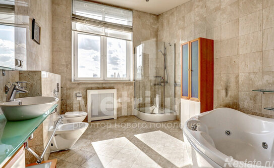 Продажа 4-комн квартиры на вторичном рынке Сущёвская улица,  д. 31