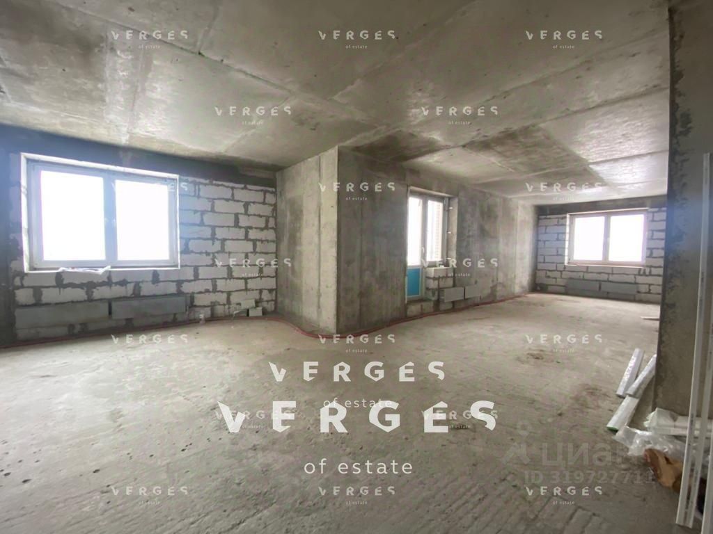 Продажа 4-комн квартиры на вторичном рынке улица Покрышкина, 8