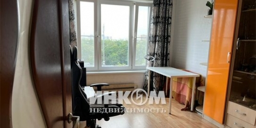 3-комн квартира Юшуньская М. ул,  д. 3