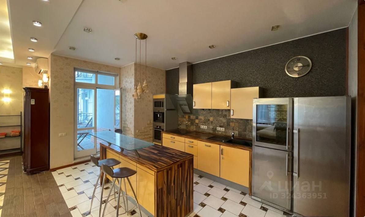 Продажа 3-комн квартиры на вторичном рынке Береговая улица, 4К5