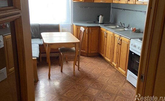 Продажа 2-комн квартиры на вторичном рынке Маршала Казакова ул,  д. 9,  к. 1