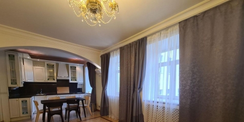 3-комн квартира Сеченовский переулок,  д. 9