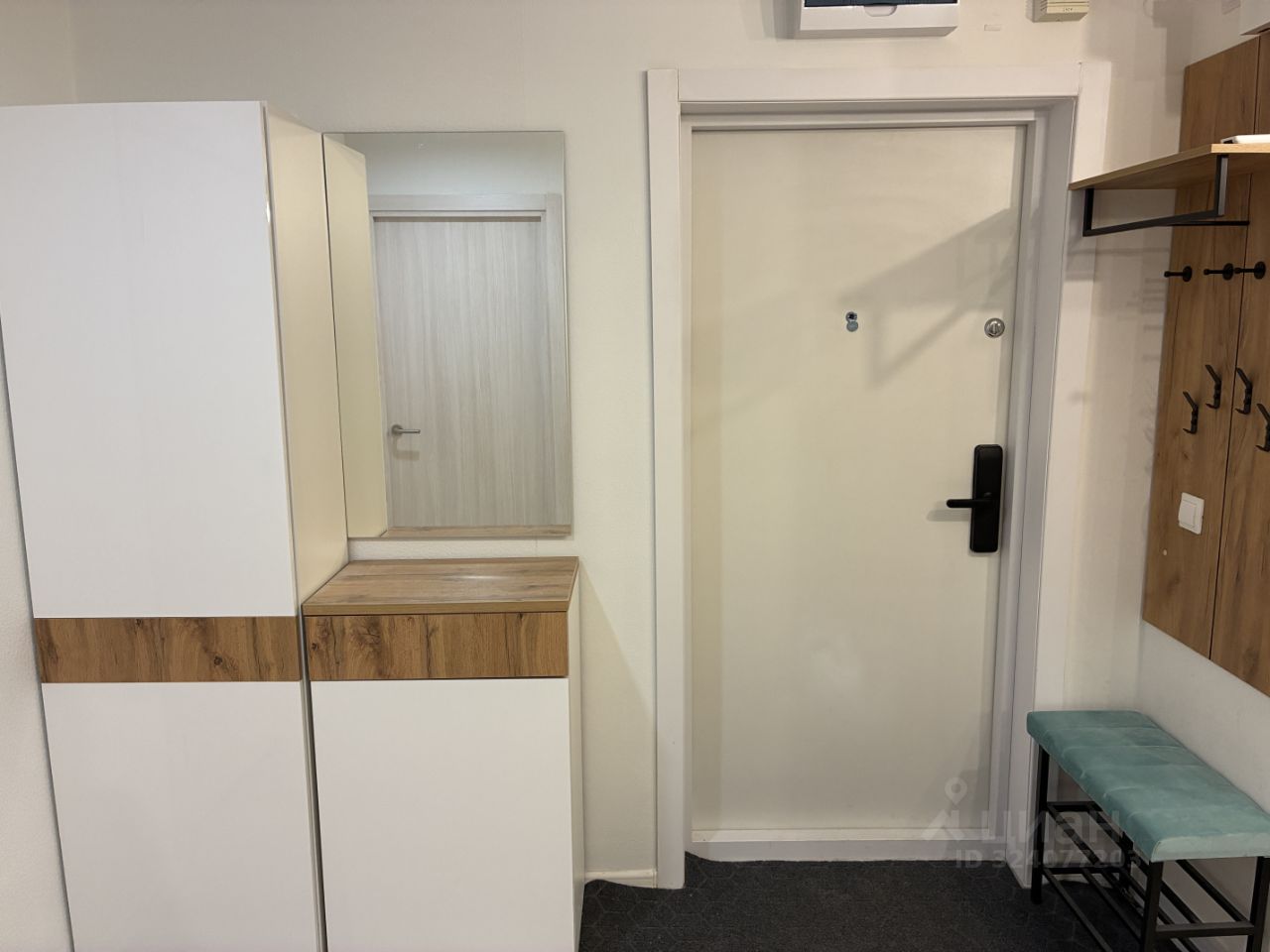 Аренда 2-комн квартиры на вторичном рынке Большая Очаковская улица, 2