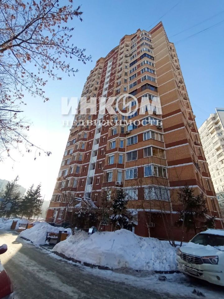 Продажа 2-комн квартиры на вторичном рынке Донецкая улица,  д. 2