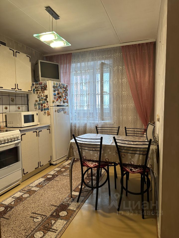 Аренда 1-комн квартиры на вторичном рынке Одинцово, Новоспортивная улица, 16к2