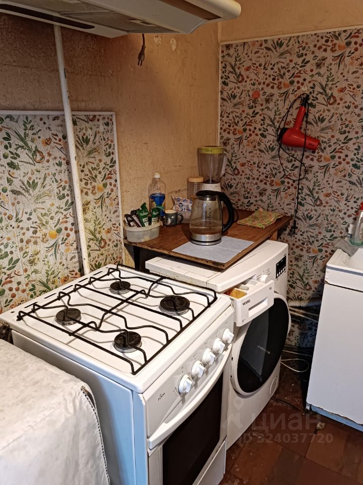 Продажа комнаты Светлановский проспект, 52