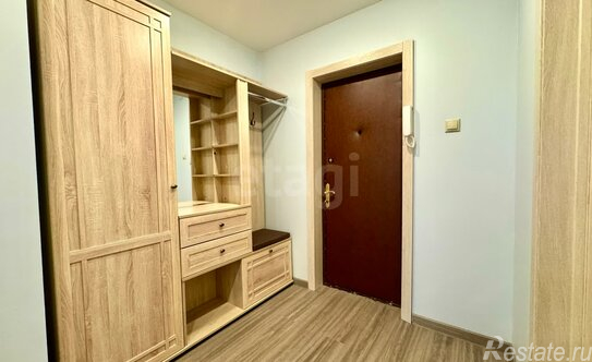 Продажа 1-комн квартиры на вторичном рынке Клин, улица 60 лет Октября,  д. 3 к4