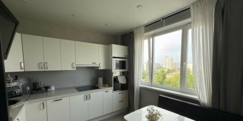 3-комн квартира улица Гончарова,  д. 15