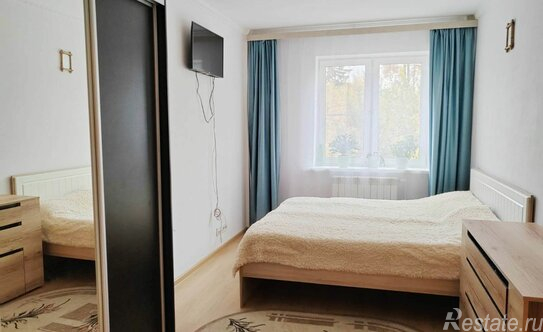 Продажа 2-комн квартиры на вторичном рынке Сходня, ул Папанина,  д. 38,  к. 5