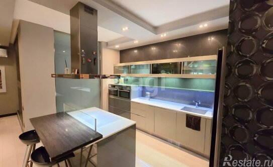 Продажа 2-комн квартиры на вторичном рынке Машиностроения 1-я ул,  д. 10