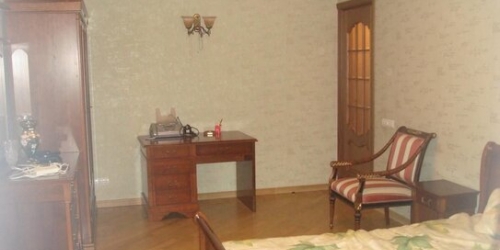 3-комн квартира Очаковский 1-й пер,  д. 1