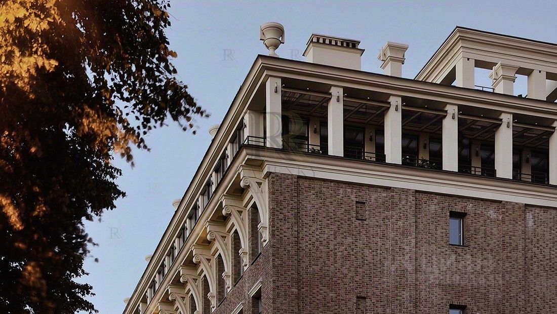 Продажа 4-комн квартиры на вторичном рынке Большой Левшинский переулок, 11