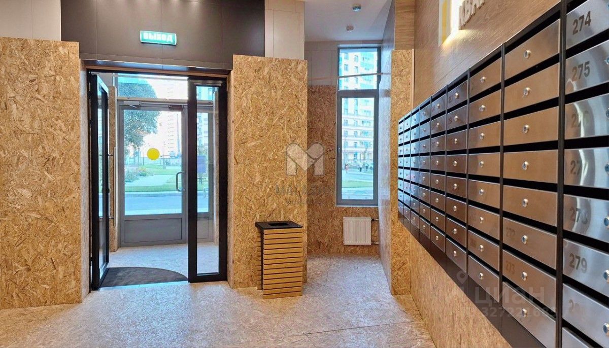 Продажа 3-комн квартиры на вторичном рынке Коломяжский проспект, 11