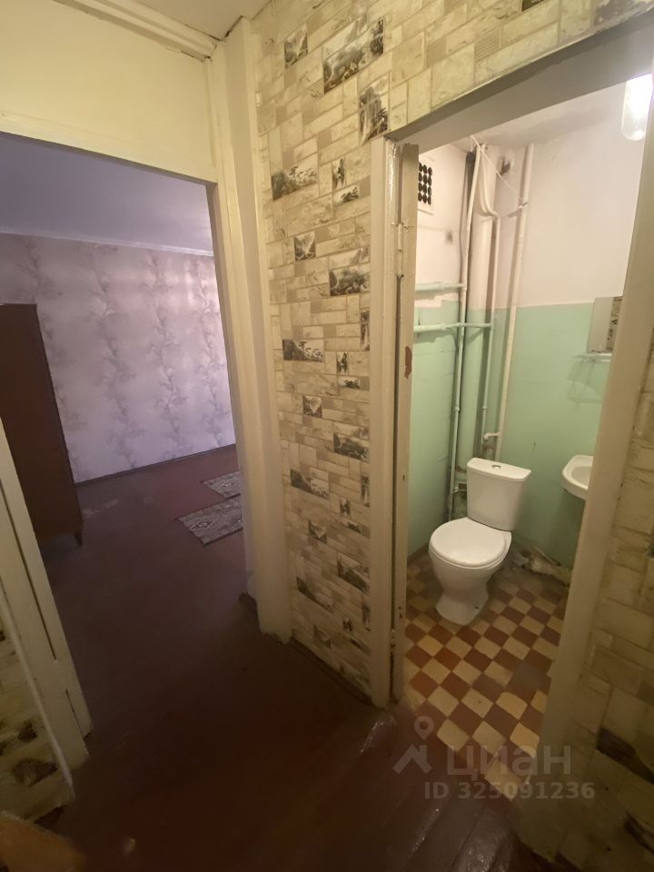 Продажа 2-комн квартиры на вторичном рынке Чехов, улица Чехова, 47