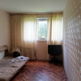 Продажа 2-комн квартиры на вторичном рынке Приладожский пгт., Садовая ул. ,  д. 4