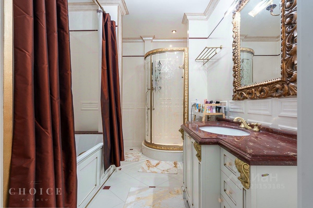 Продажа 5-комн квартиры на вторичном рынке Минская улица, 1Б