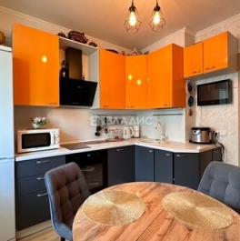 Продажа 1-комн квартиры на вторичном рынке Мурино г, Петровский б-р