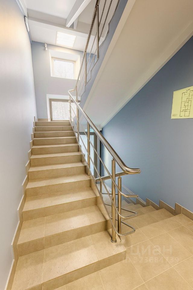 Продажа 2-комн квартиры на вторичном рынке улица Короленко, 5А