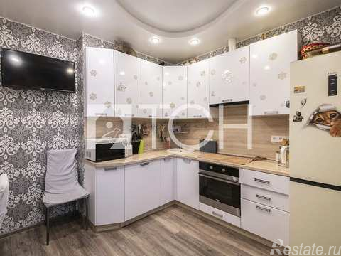 Продажа 1-комн квартиры на вторичном рынке Свердловский, Алексея Короткова ул,  д. 1