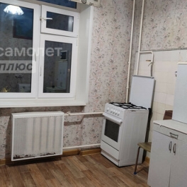 Продажа 2-комн квартиры на вторичном рынке ул Петра Романова,  д. 4,  к. 3