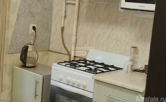 Продажа 2-комн квартиры на вторичном рынке Днепропетровская улица,  д. 3 к4