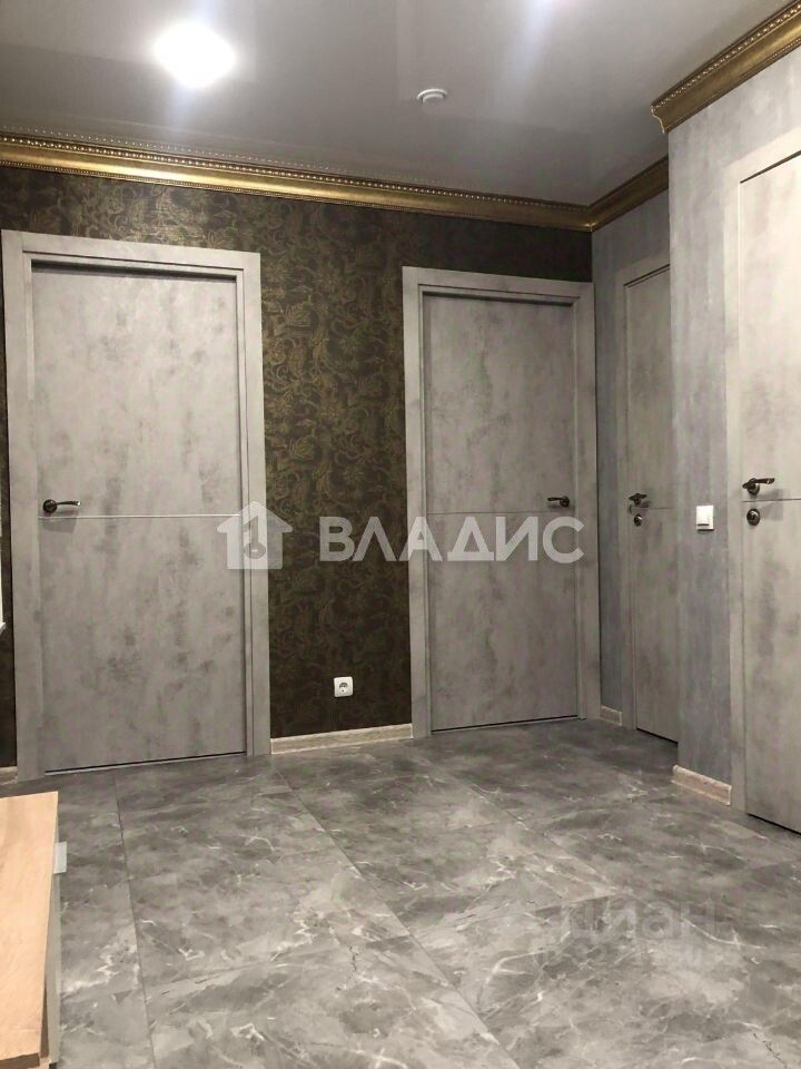 Продажа 2-комн квартиры на вторичном рынке Мурино, бульвар Петровский, 2к2