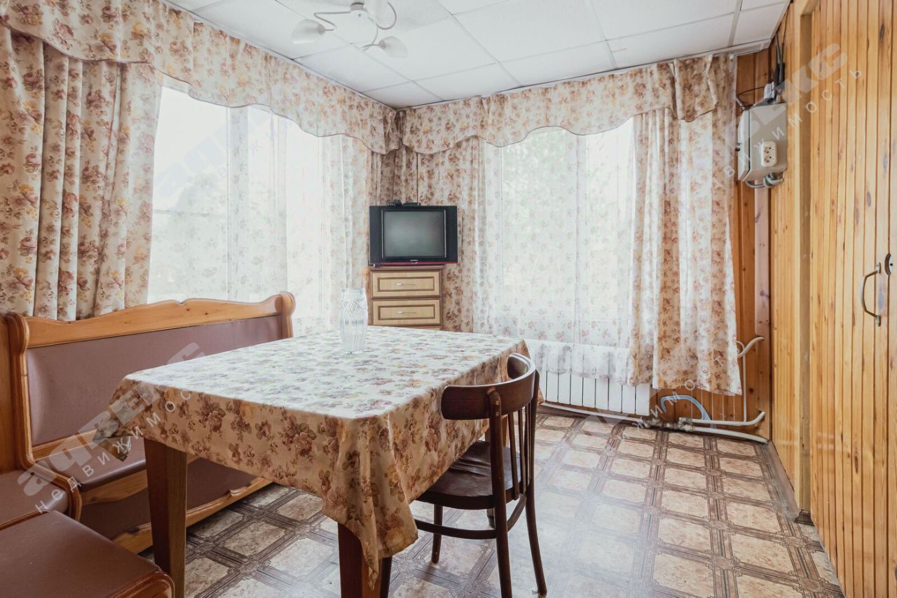 Продажа дома Гарболово-ЖБИ СНТ,  д. 104