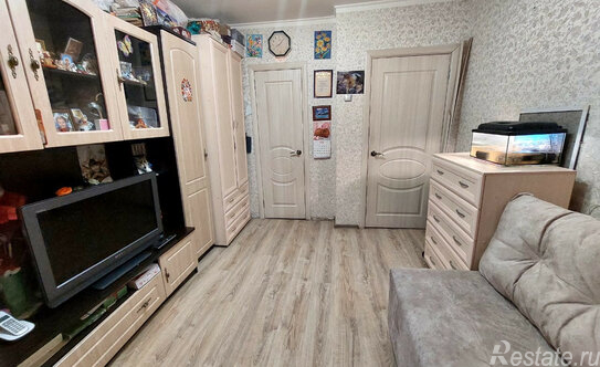 Продажа 2-комн квартиры на вторичном рынке улица Новосёлов,  д. 37