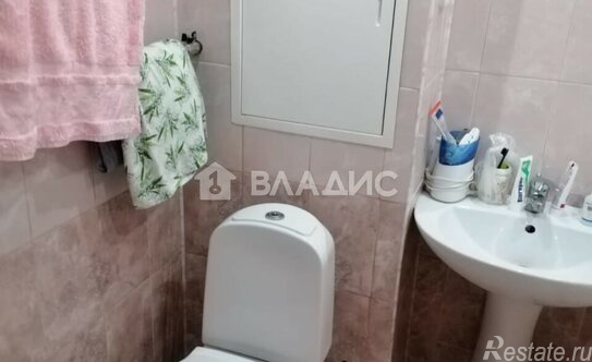 Продажа 1-комн квартиры на вторичном рынке Изумрудная улица,  д. 9