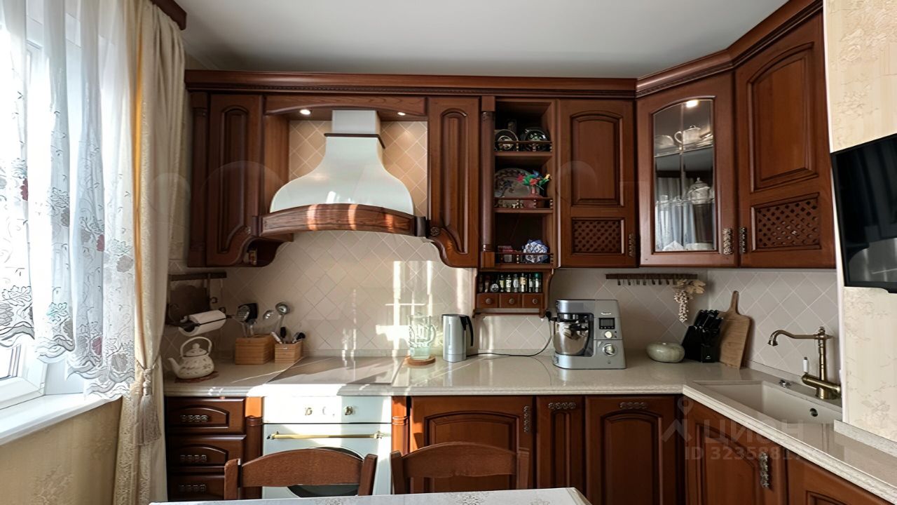 Продажа 3-комн квартиры на вторичном рынке Каргопольская улица, 16К2
