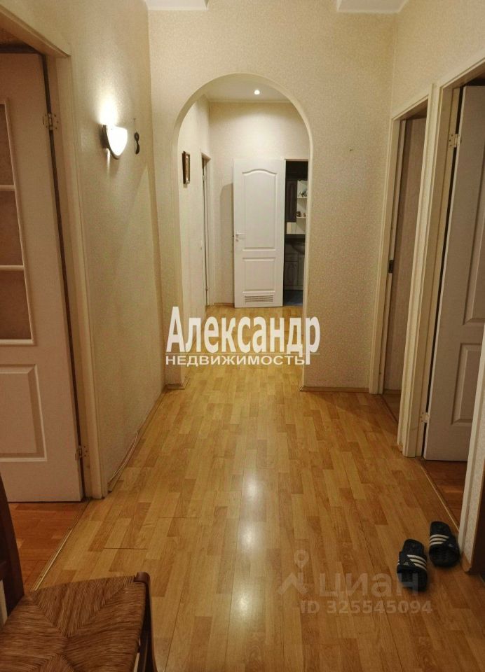 Продажа 4-комн квартиры на вторичном рынке Казанская улица, 45