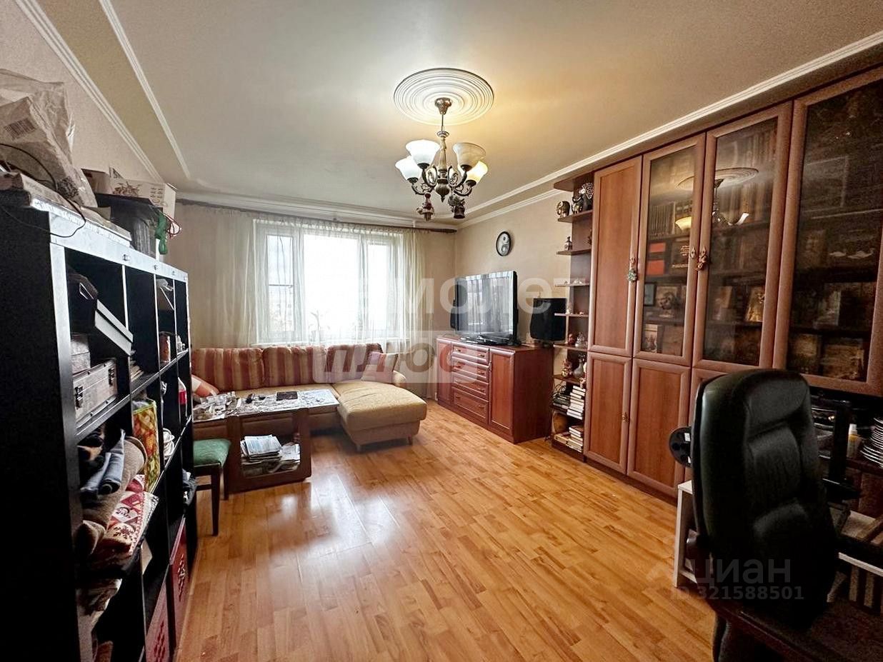 Продажа 3-комн квартиры на вторичном рынке Подольск, Комсомольская улица, 68