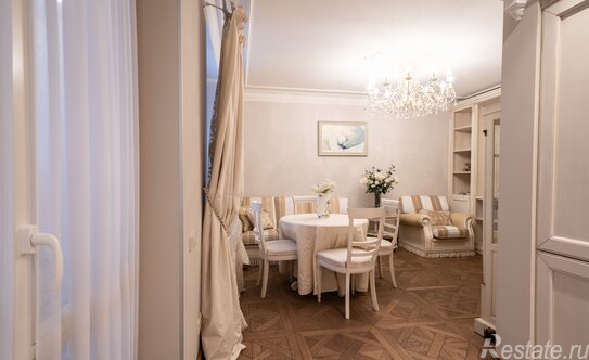 Продажа 2-комн квартиры на вторичном рынке Петергофское ш