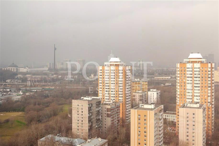 Продажа 4-комн квартиры на вторичном рынке Мосфильмовская улица, 8