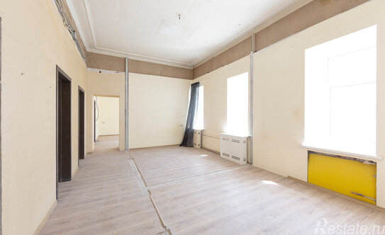 Продажа 5-комн квартиры на вторичном рынке улица Остоженка,  д. 42/2