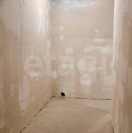 Продажа 3-комн квартиры на вторичном рынке площадь Европы