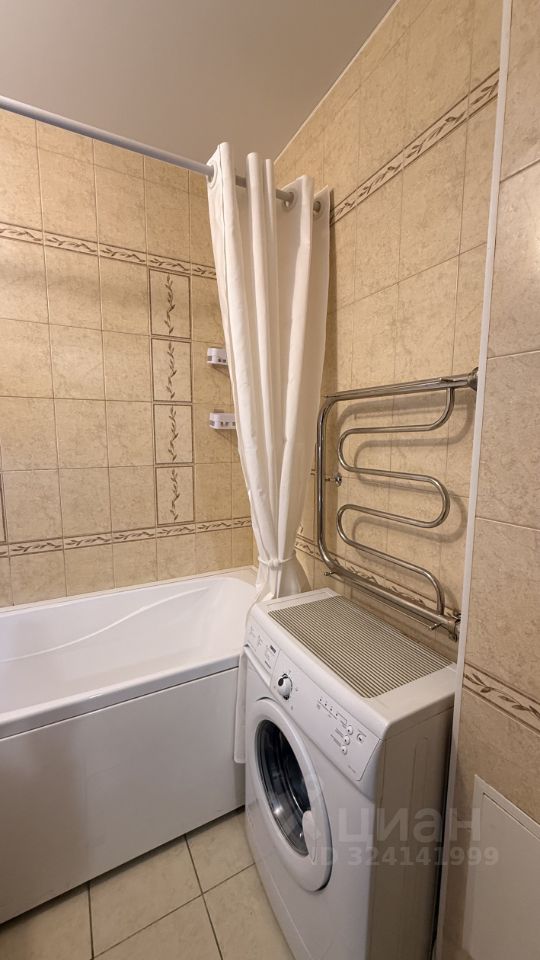 Аренда 1-комн квартиры на вторичном рынке Комендантский проспект, 53к4