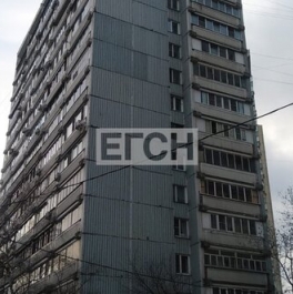 Продажа 2-комн квартиры на вторичном рынке Инициативная улица,  д. 5 к1