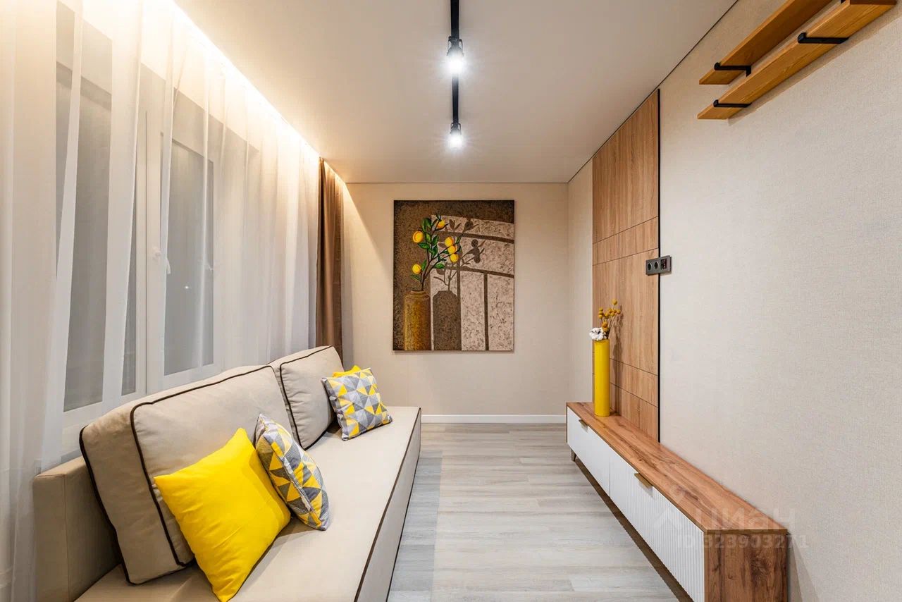 Продажа 2-комн квартиры на вторичном рынке Мирской переулок, 3